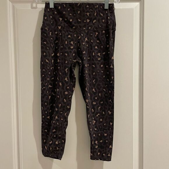 EUC Varley Montero High Waist Cheetah Print Cropped Leggings Sz. S - Picture 9 of 10